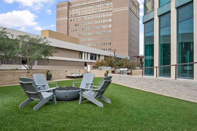Rooftop Outdoor Lounge